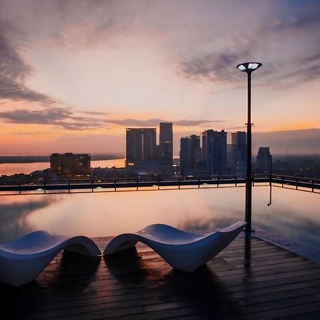 Hotel Serviced Condo Unique Infinity Pool With Mekong River View Phnom Pen Exterior foto